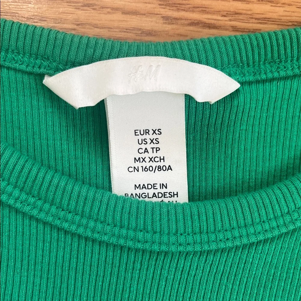 H&M Emerald Ribbed Top - Picture 2 of 4